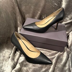 Ann Taylor Mila Leather Pump- Missy Classic Black Heels, EUC WORN ONCE size 8M